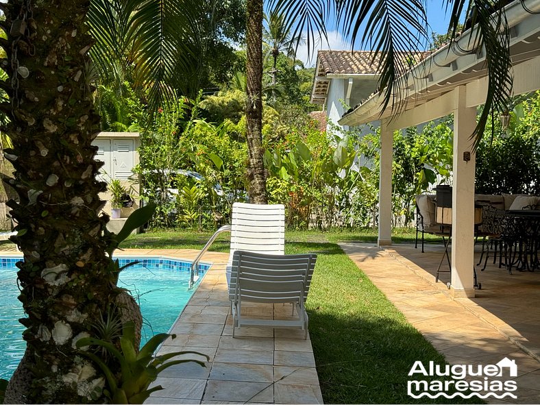 Casa com Piscina Privativa a 150m da Praia de Pauba