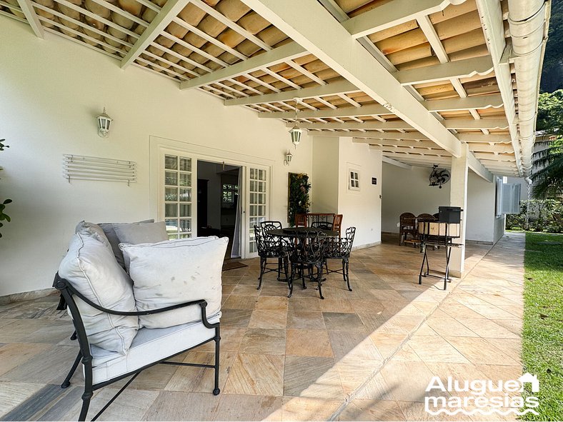 Casa con Piscina Privada a 100m de la Playa