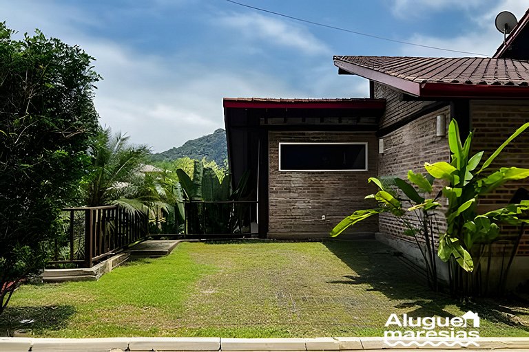 Private pool, 3 air-conditioned suites